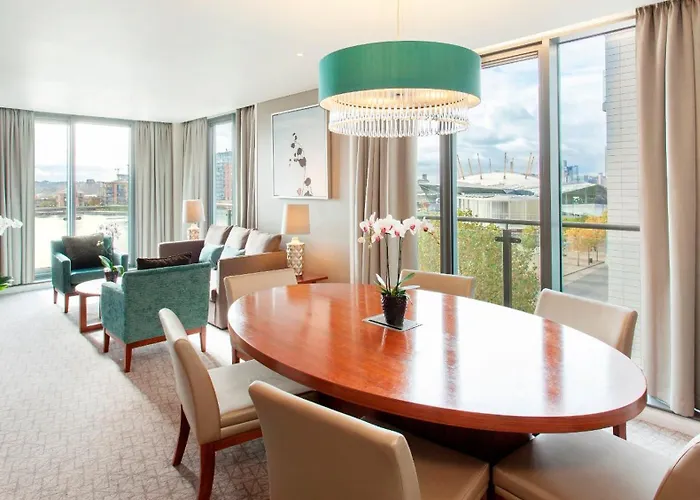 Crowne Plaza London - Docklands By Ihg Hotel